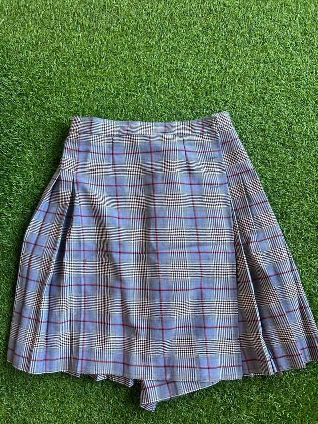 uniforme colegio San Francisco de asis .  El coto.