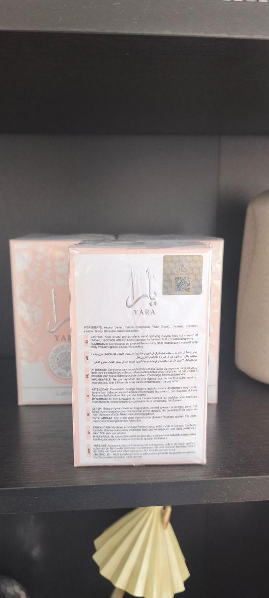 Colonia Yara Lattafa Rosa y Plateada