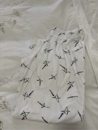 Pantalón pijama estampado lavanda