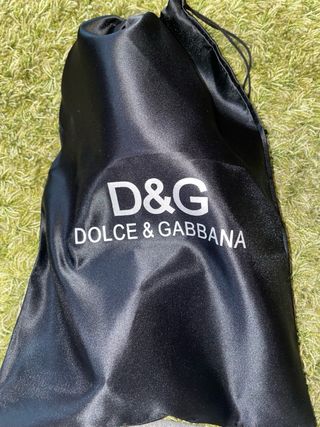 Tacones Dolce & Gabbana Negros y Dorados