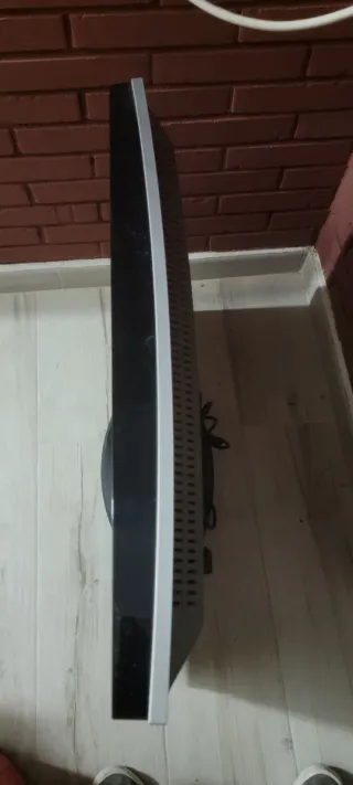 TV Samsung de 28 pulgadas 