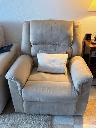Sillón reclinable beige de ante