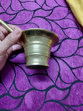 Almirez de bronce