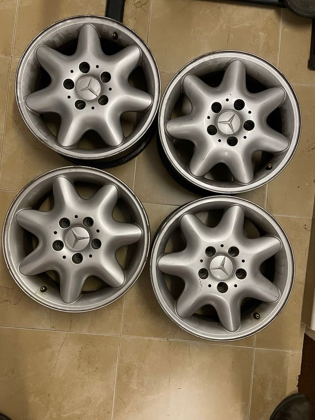 4 llantas en 15 pulgadas de Mercedes Benz W203