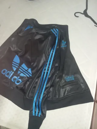 Chaqueta Vintage Adidas Negra y Azul