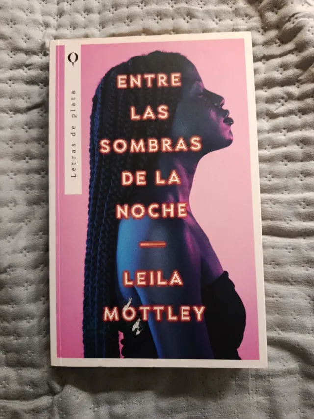 Libro - Entre las sombras de la noche