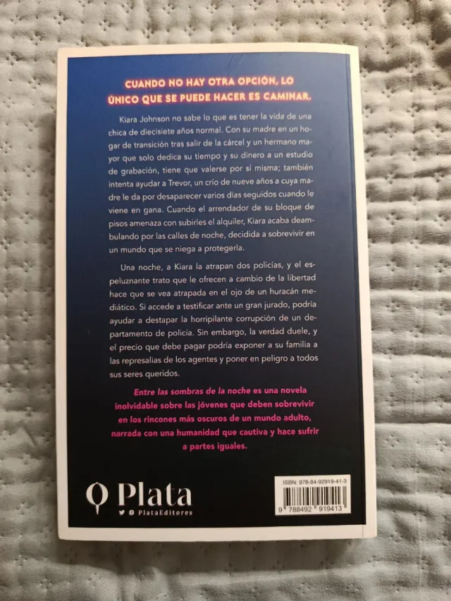 Libro - Entre las sombras de la noche