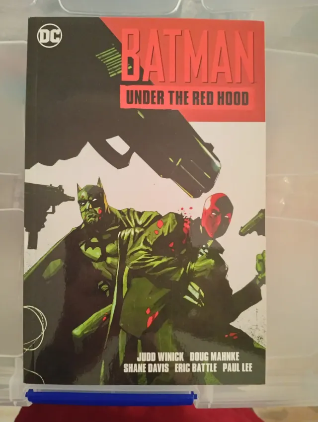 Batman: Under the Red Hood