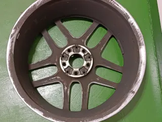 Llanta Mercedes AMG 19"