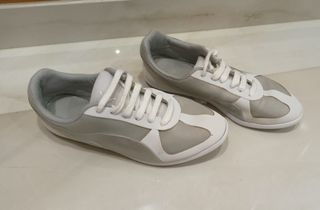 Zapatillas Puma Mujer Blancas y Plateadas