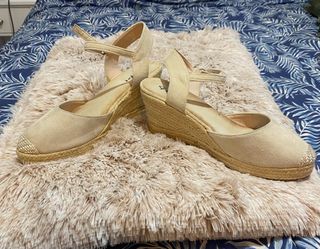 Zapatos Cuñas Esparto Verano Beige casi nuevas 