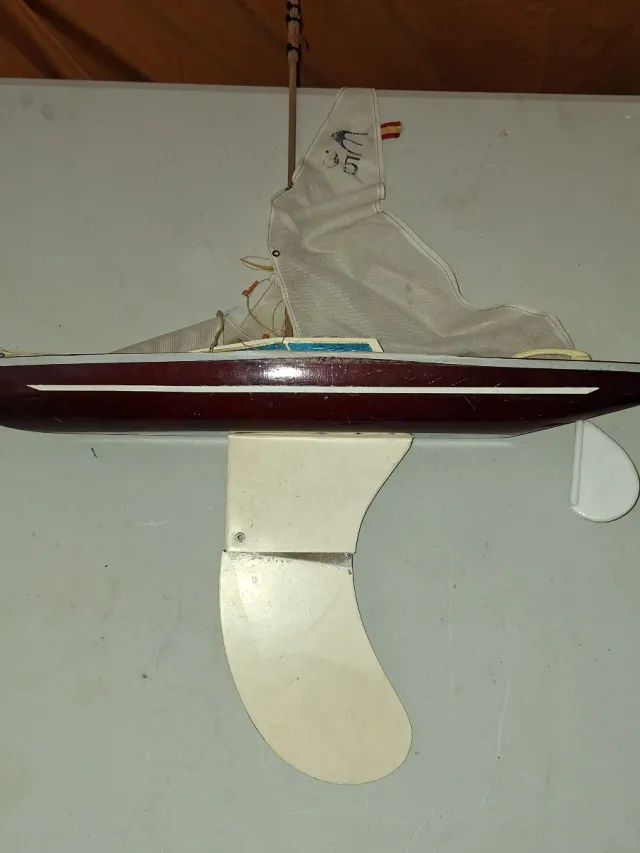 Velero madera años 70