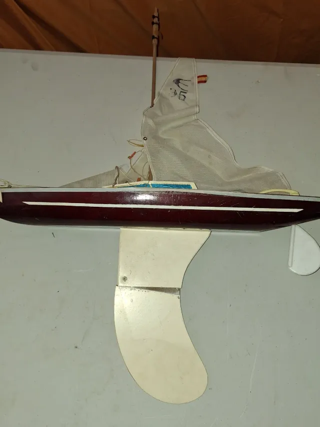 Velero madera años 70