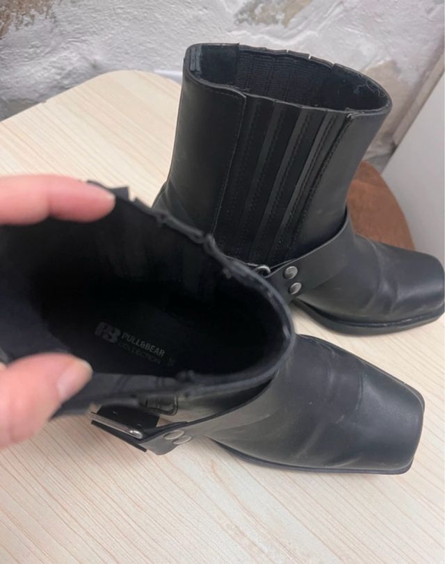 Stivaletti neri stile denim