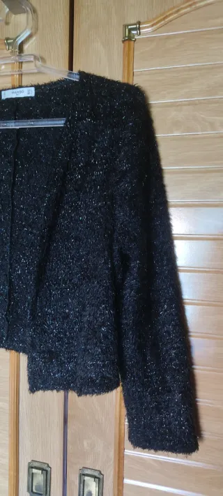 Chaqueta Mango pelo negra
