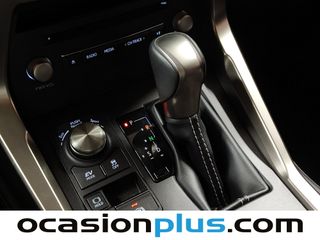 Lexus NX 300h Premium 2WD 145 kW (197 CV)