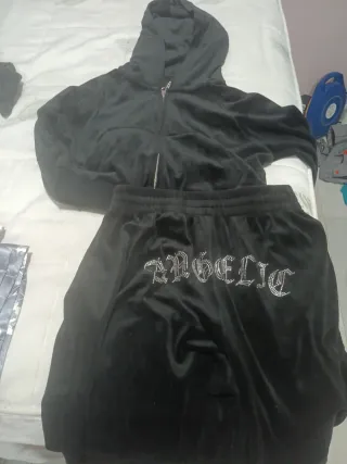 Conjunto chándal negro New Yorker