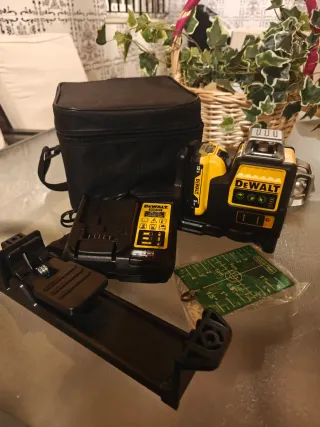 Nivel Laser Dewalt y Accesorios