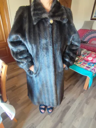 Abrigo piel sintética forrado