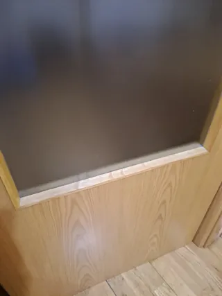 Puerta doble abatible con cristal