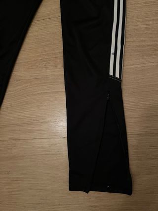 Pantalón Adidas Negro con Rayas Blancas