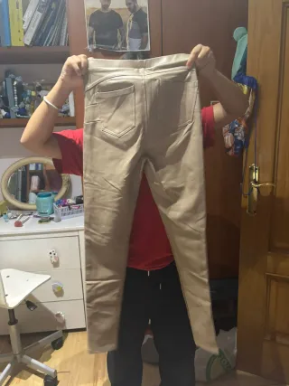 Pantalón de cuero café niña