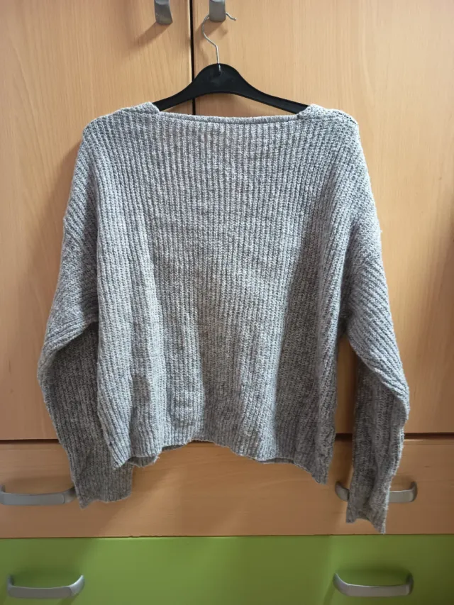 Lote 3 jerseys oversize escote pico negro