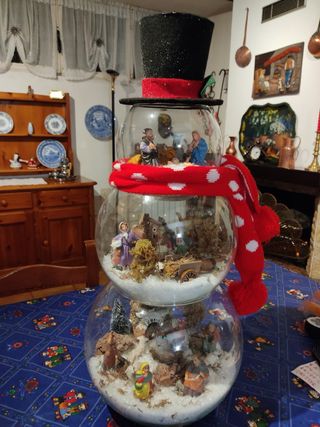 Presepe fatto a mano in sfere forma pupazzo neve