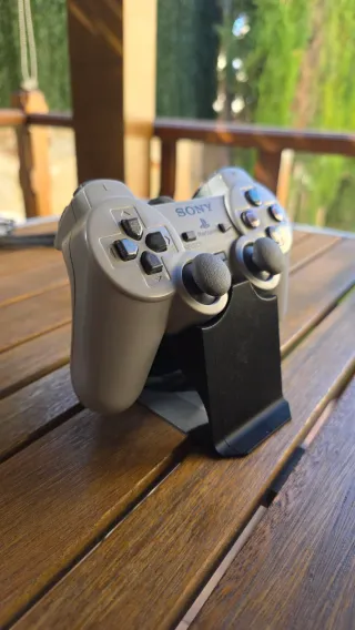 Soporte expositor mando Dualshock PS1/PS2/PSone

