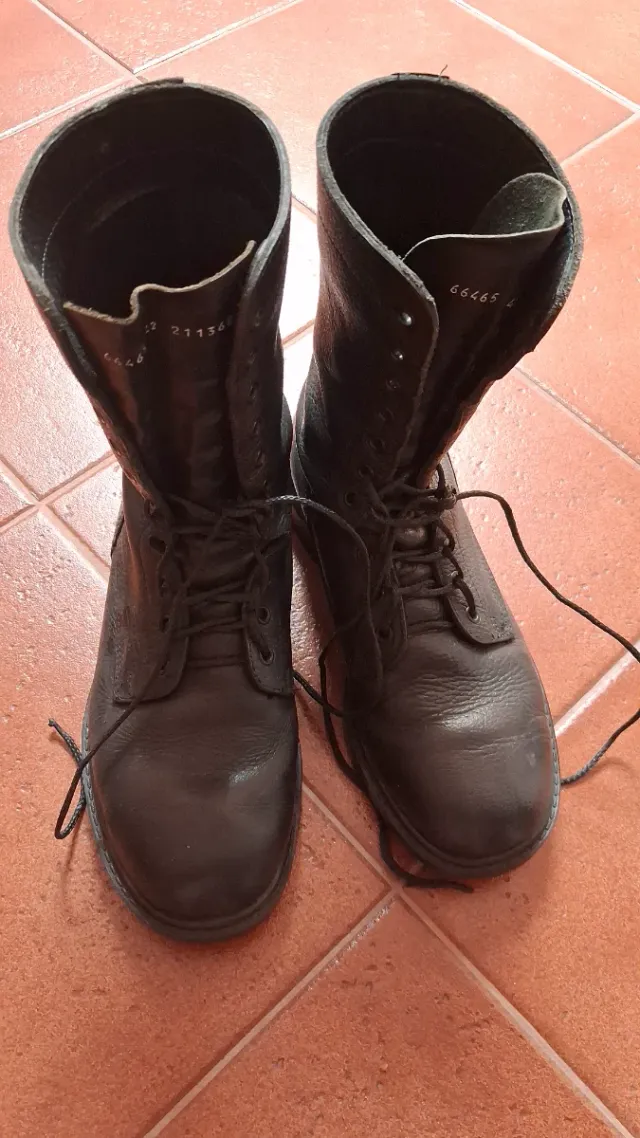 Botas de exército pretas