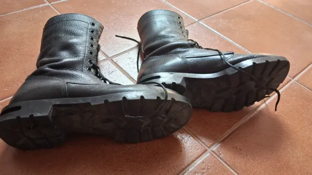 Botas de exército pretas
