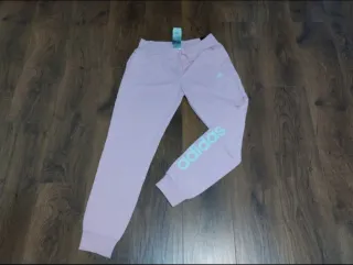 Pantalón Adidas rosa con logo
