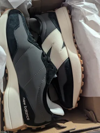 New Balance 327 Gris Nuevas a estrenar!!!!