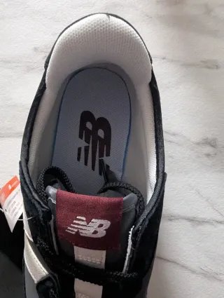 New Balance 327 Gris Nuevas a estrenar!!!!