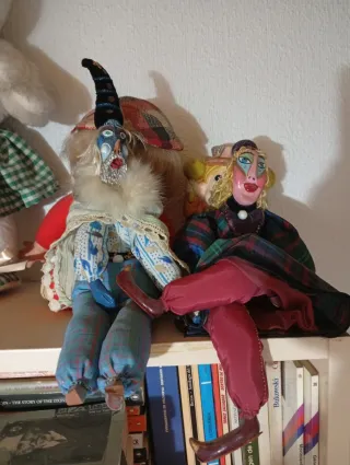 Lotto 33 bambole antiche, vari stili