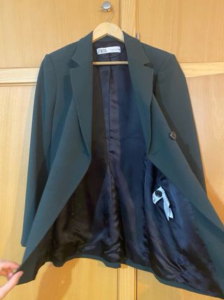 Chaqueta Zara verde mujer 