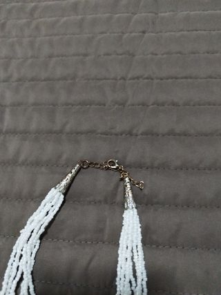 Collar Zara blanco