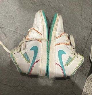 Nike Jordan Blancas y Turquesa