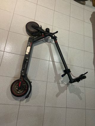 Patinete Eléctrico Plegable Negro
incluye el cando