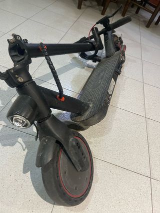 Patinete Eléctrico Plegable Negro
incluye el cando