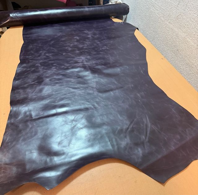 Piel de vacuno rústico morado 1.4 mm