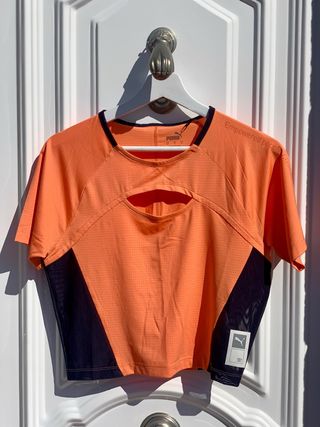 Camiseta Crop Puma Naranja y Gris