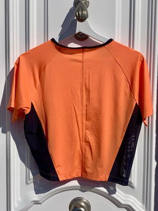 Camiseta Crop Puma Naranja y Gris