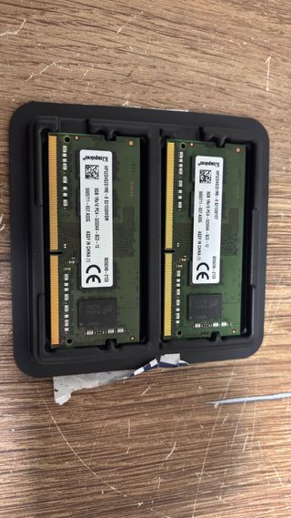 2x 8GB DDR4 SO-DIMM RAM Kingston