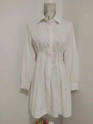 Bonita camisa elegante blanca