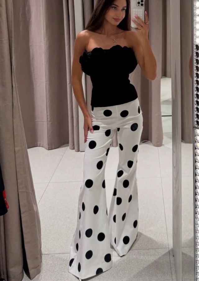 Pantalón flare lunares