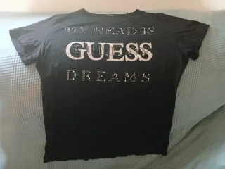 Camiseta Guess Negra con Brillos