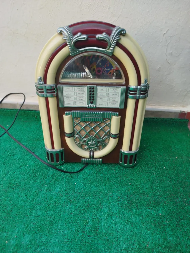 Radio Jukebox Antigua