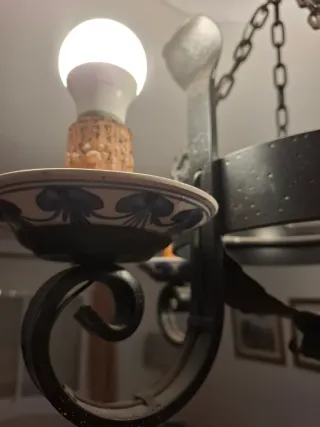 Lámpara de techo 4 brazos de forja y cerámica