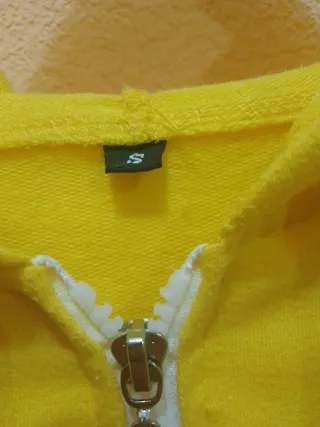 Sudadera amarilla corta cremallera mujer